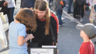 Tombola Losverkauf beim StaplerCup 2019